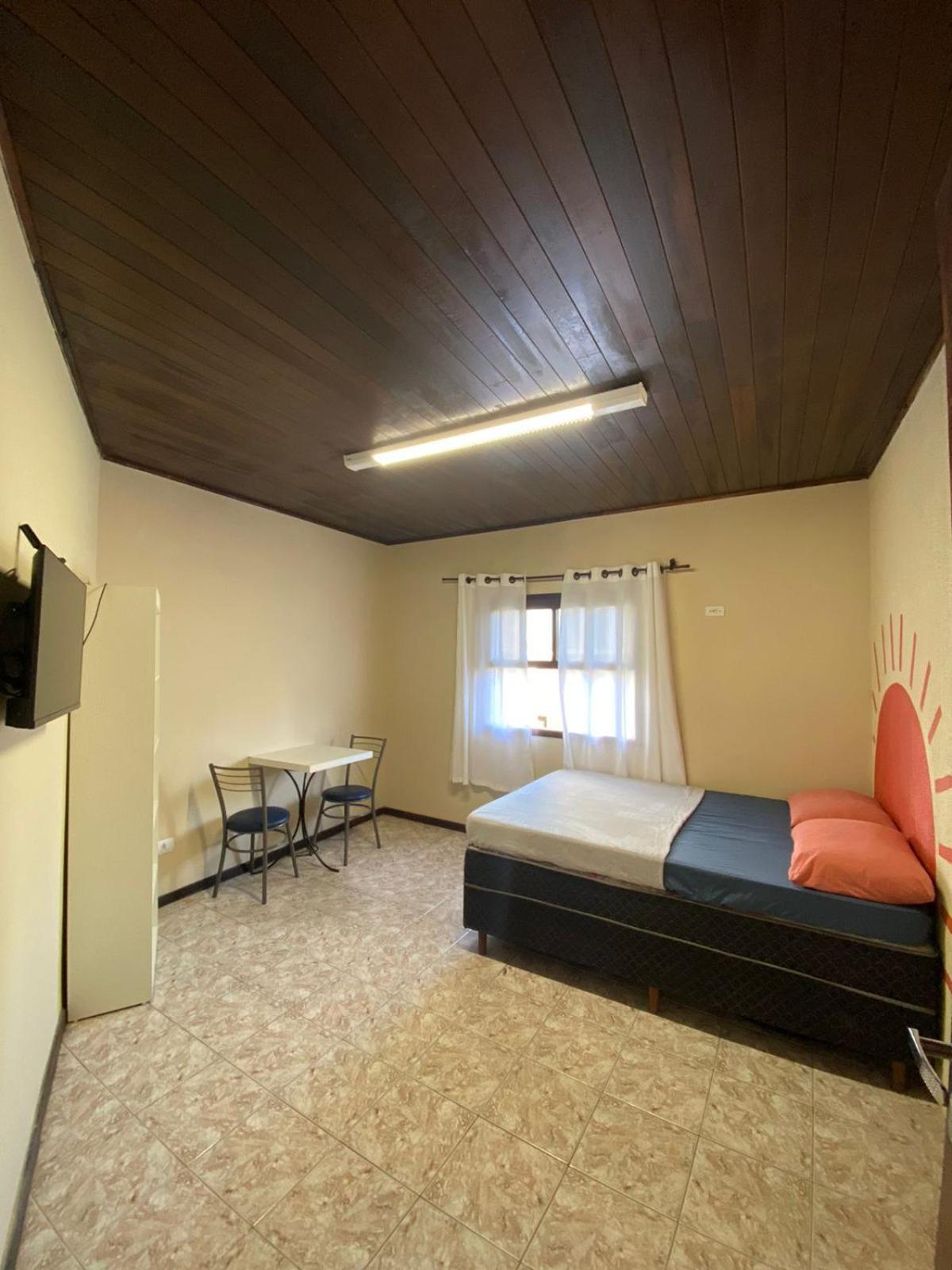 Meraki Hostel E Turismo Паранагуа Экстерьер фото
